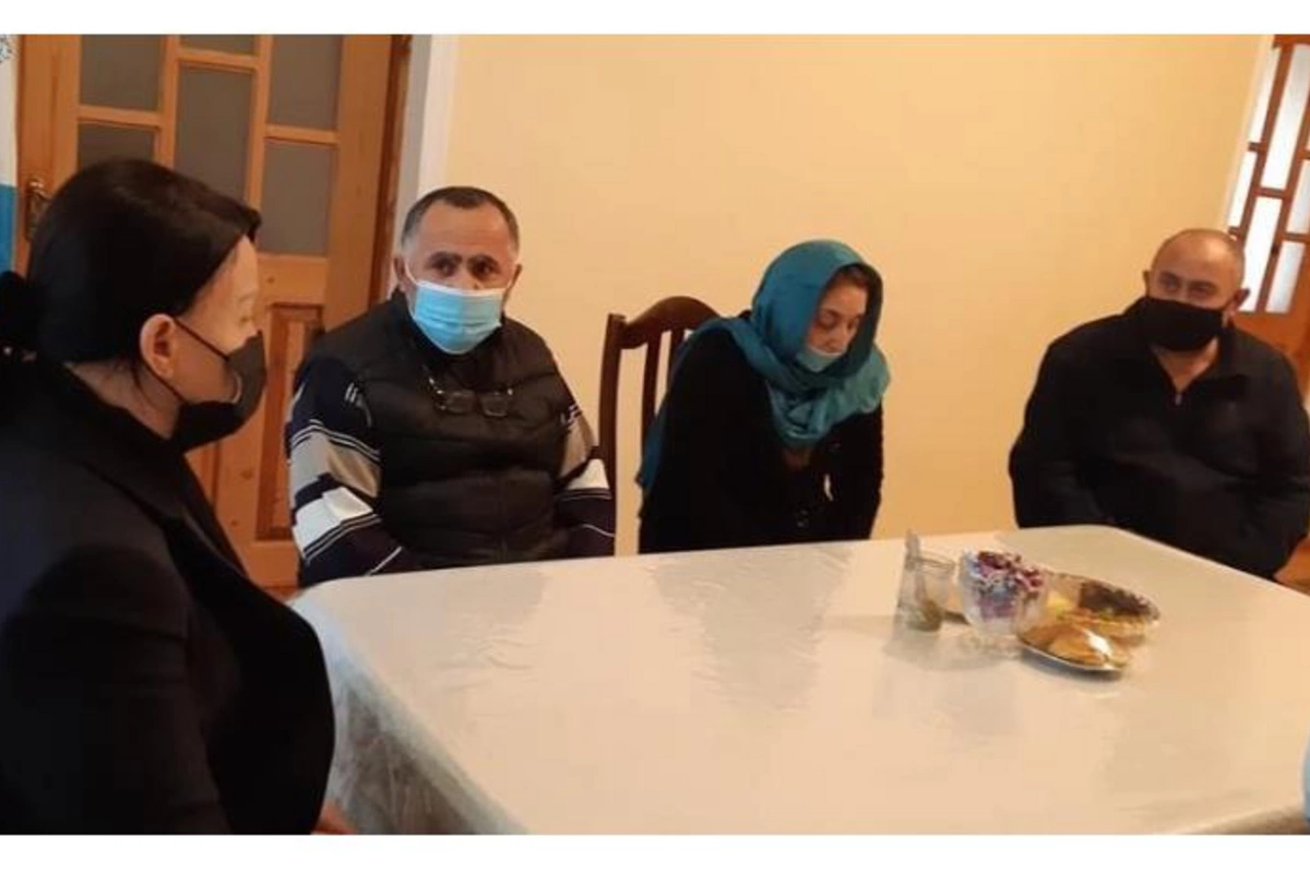İcra başçısı şəhid ailəsinə baş çəkdi — FOTOLAR