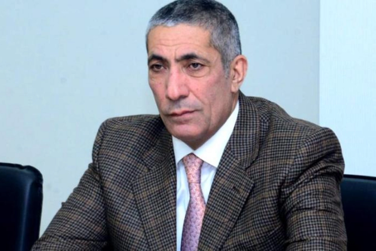 Siyavuş Novruzov: Öz aralarında məsələlərini həll eləsinlər, mən belə şeylərə qarışmıram