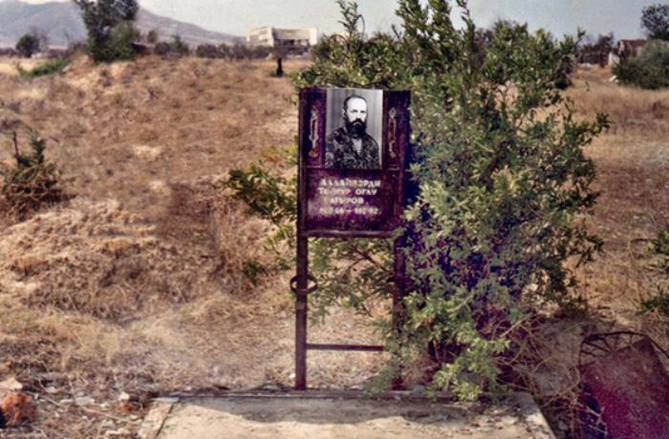 Allahverdi Bağırovun məzarında illər sonra Azərbaycan bayrağı — FOTOLAR