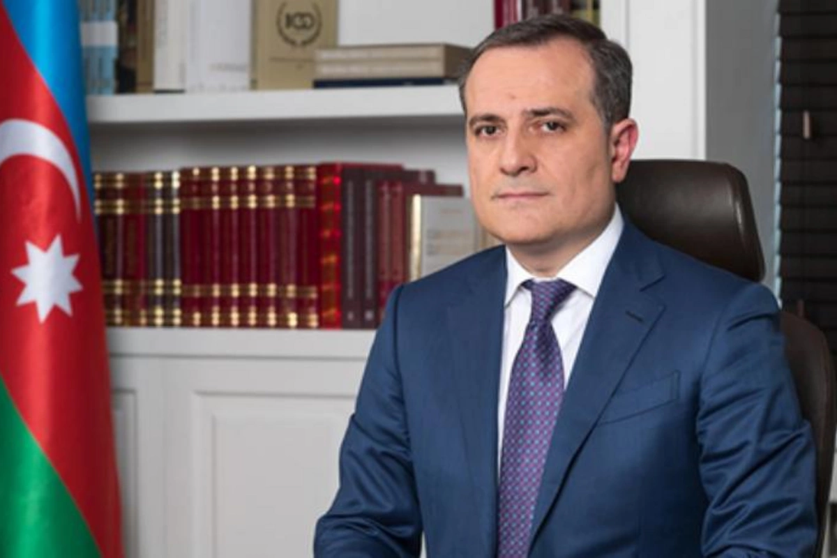 Azərbaycan və Xorvatiya XİN başçıları telefonla danışdı