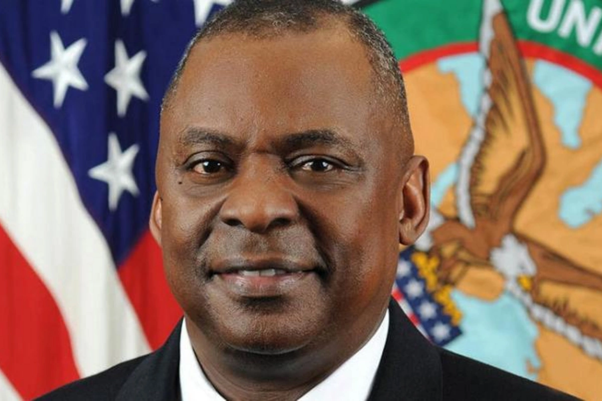 KİV: Tarixdə ilk dəfə Pentaqon rəhbəri afroamerikalı ola bilər
