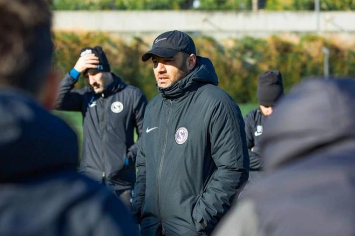Baş məşqçi: Özünü yaxşı hiss etməyən futbolçularımız var
