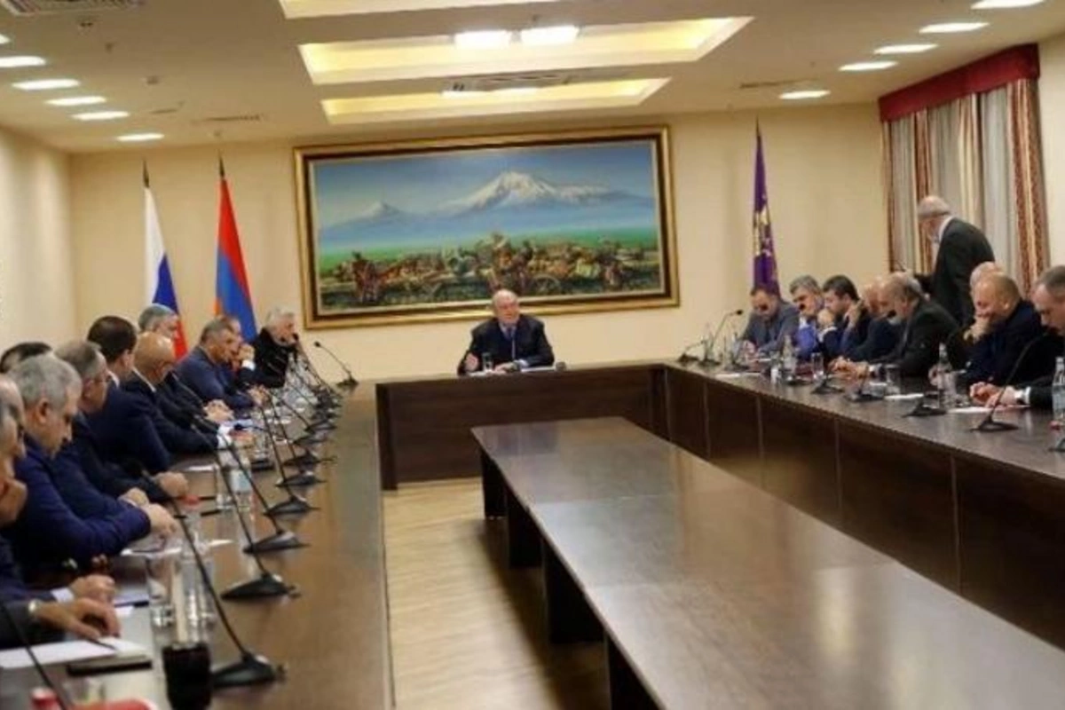 Ermənistan prezidenti: “Bir neçə müharibədə məğlub olduq və bütün sahələrdə böhran yaşayırıq”