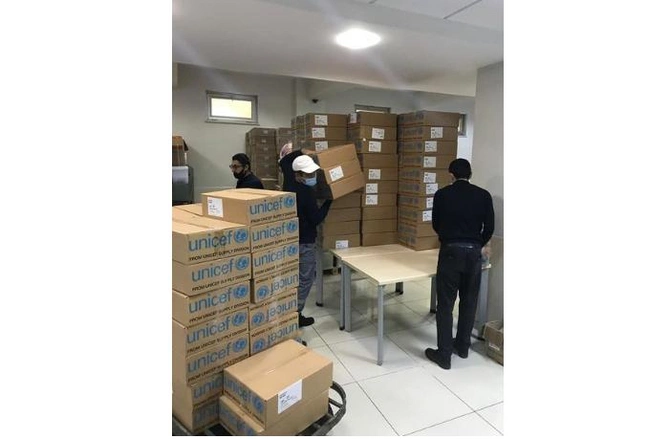UNICEF Qarabağ münaqişəsinə görə Azərbaycana yardım göndərdi — FOTO UNICEF Qarabağ münaqişəsinə görə Azərbaycana yardım göndərdi — FOTO