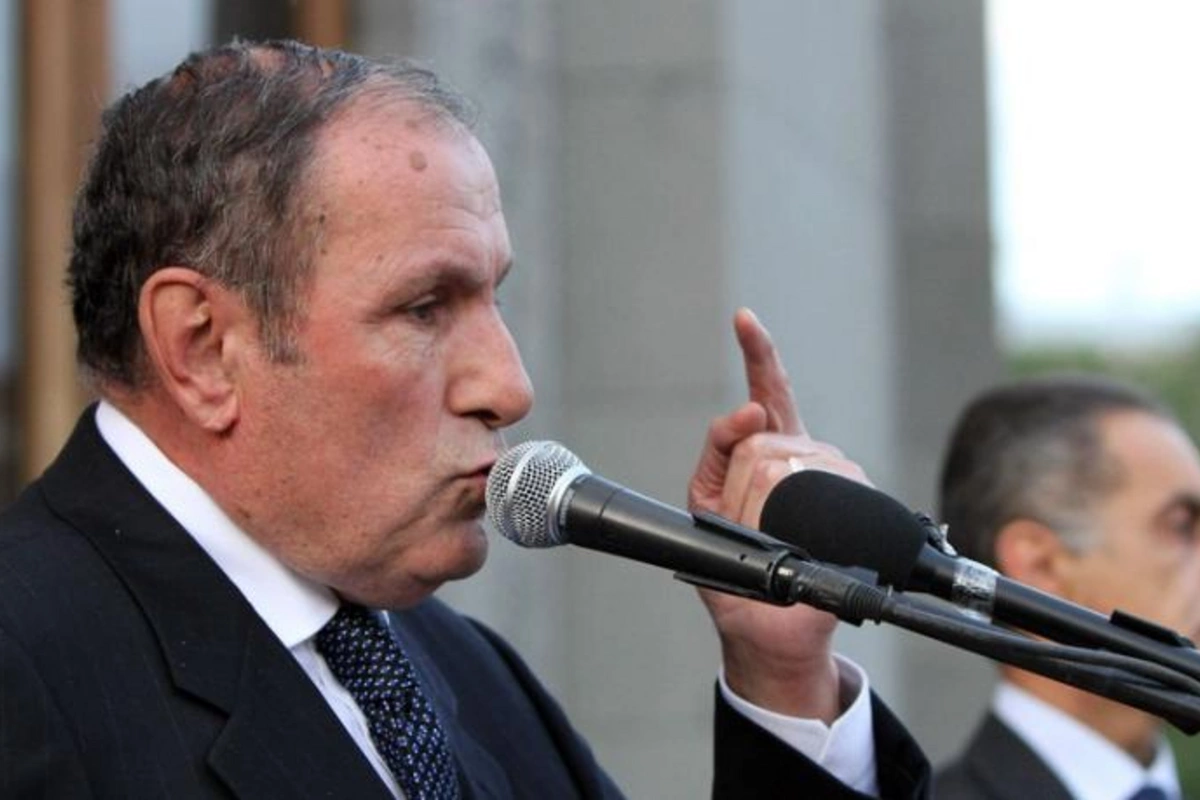 Levon Ter-Petrosyan: “Paşinyan ziyanvericidir”