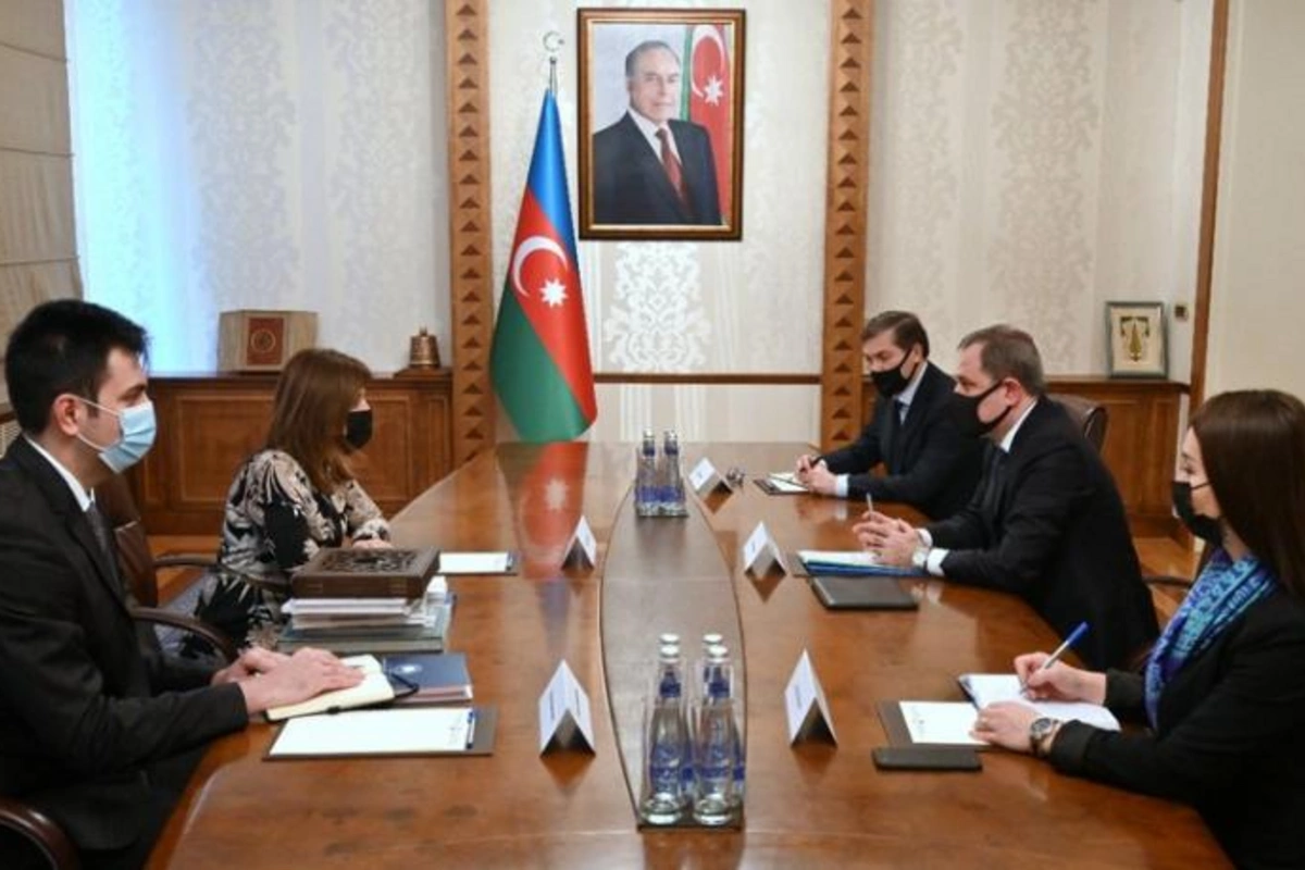 Ceyhun Bayramov Beynəlxalq Türk Mədəniyyəti və İrsi Fondunun prezidenti ilə görüşdü