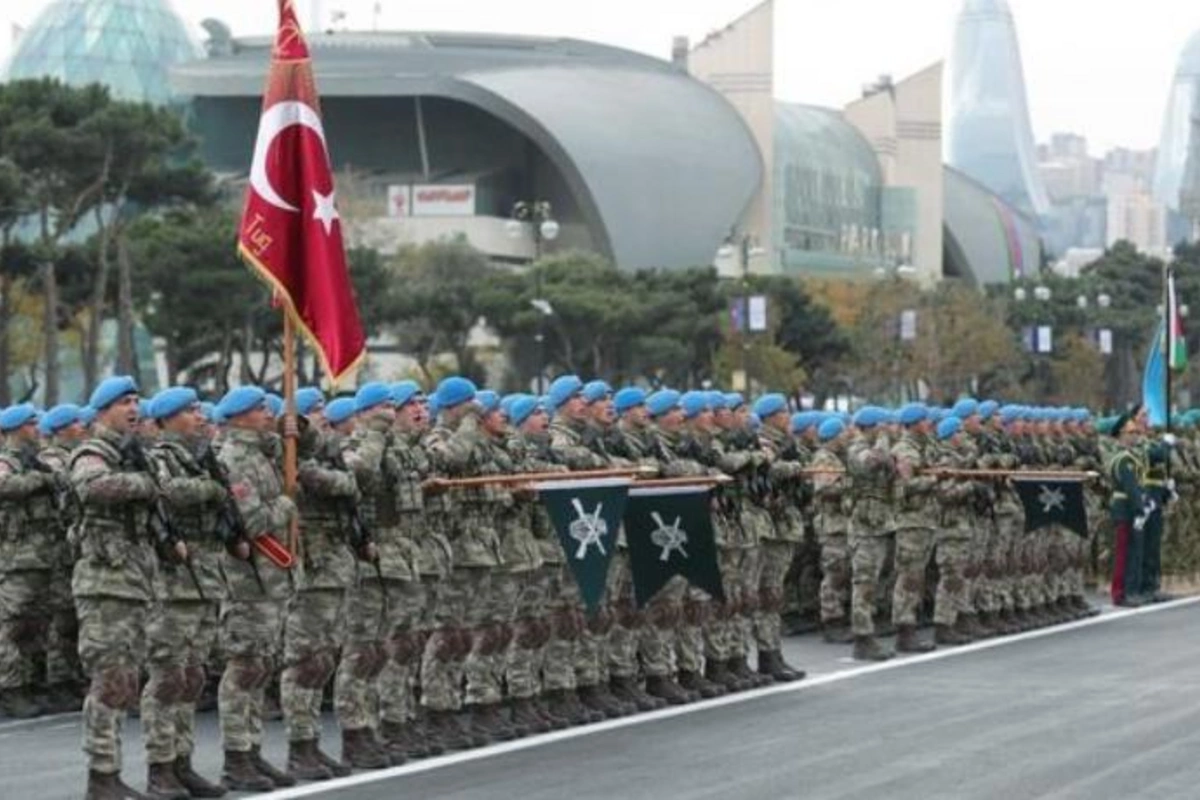 Binəli Yıldırımdan Zəfər paradı ilə bağlı paylaşım — FOTO
