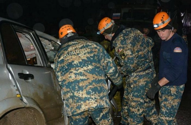 Rus sülhməramlıları Qarabağda qəzaya düşdü — ölənlər var (FOTO)