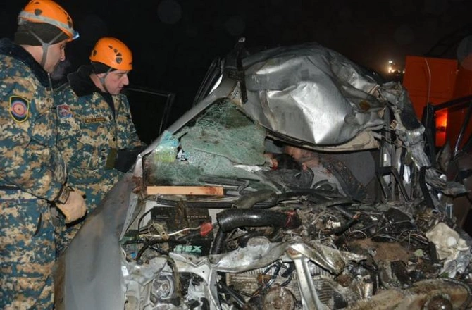 Rus sülhməramlıları Qarabağda qəzaya düşdü — ölənlər var (FOTO)