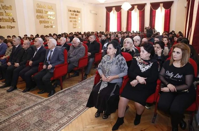 Bilal Dündar Azərbaycan Texnologiya Universitetində oldu — FOTO Bilal Dündar Azərbaycan Texnologiya Universitetində oldu — FOTO
