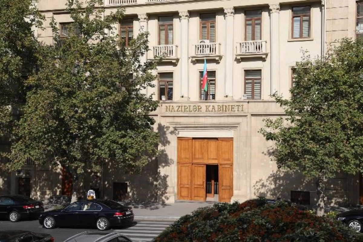 Azərbaycana gətirilən siqaretlərin aksiz vergisi artırıldı — QƏRAR