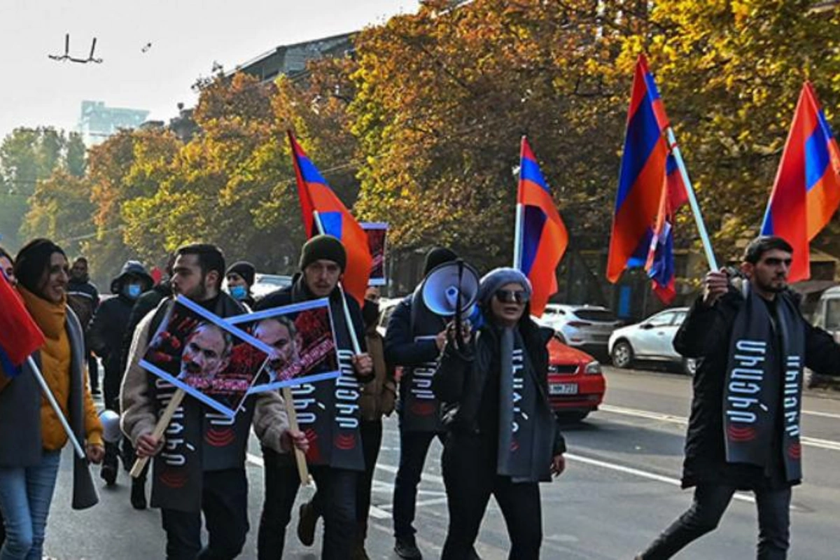 Paşinyanın istefası tələbi ilə növbəti yürüş keçirildi