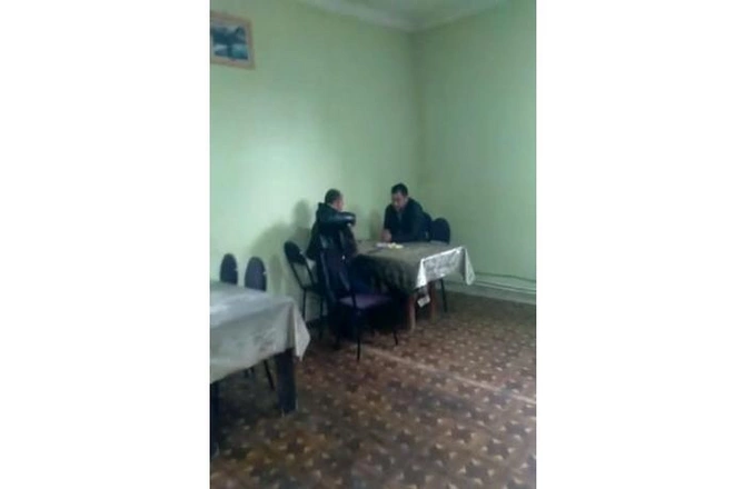 Karantin rejimini pozan kafe aşkarlandı — FOTO
