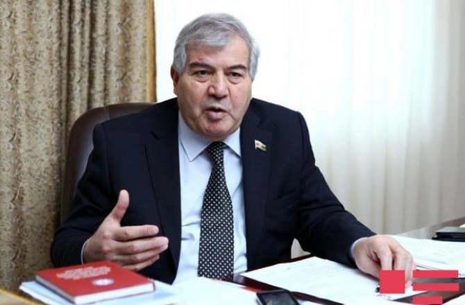 Məndə videolar var ki, icra başçısı qaziyə hörmətsizlik edir — Deputatdan SƏRT AÇIQLAMA Məndə videolar var ki, icra başçısı qaziyə hörmətsizlik edir — Deputatdan SƏRT AÇIQLAMA