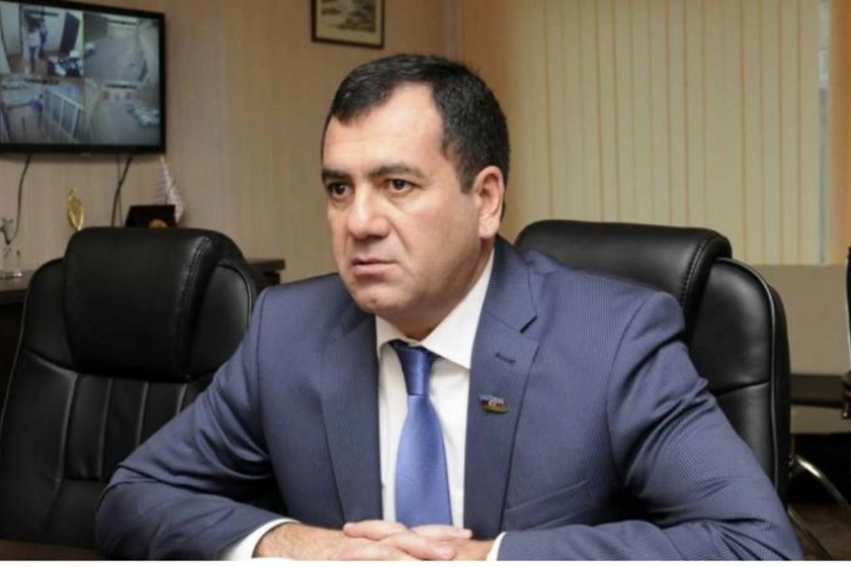 Deputat: Kimin imkanı varsa, gedib Qarabağda ata evini bərpa etsin