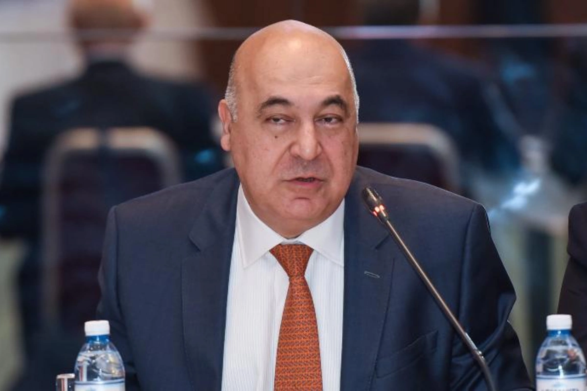 “Əgər istəyirsinizsə uşaqlarınız ağıllı olsun, ağıllı qızlarla evlənin” — Çingiz Abdullayev