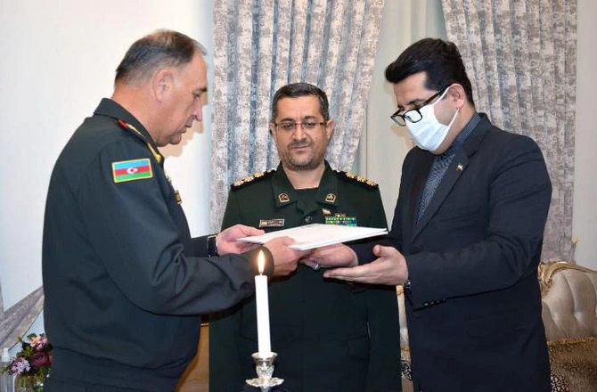 Müdafiə Nazirliyi İran tərəfinə başsağlığı verdi — FOTO