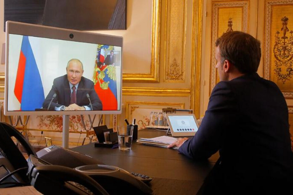 Putin Makronla Qarabağı müzakirə etdi