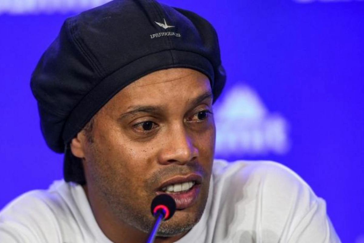 Ronaldinyonun futbola qayıdışı ilə bağlı iddialar təkzib edildi