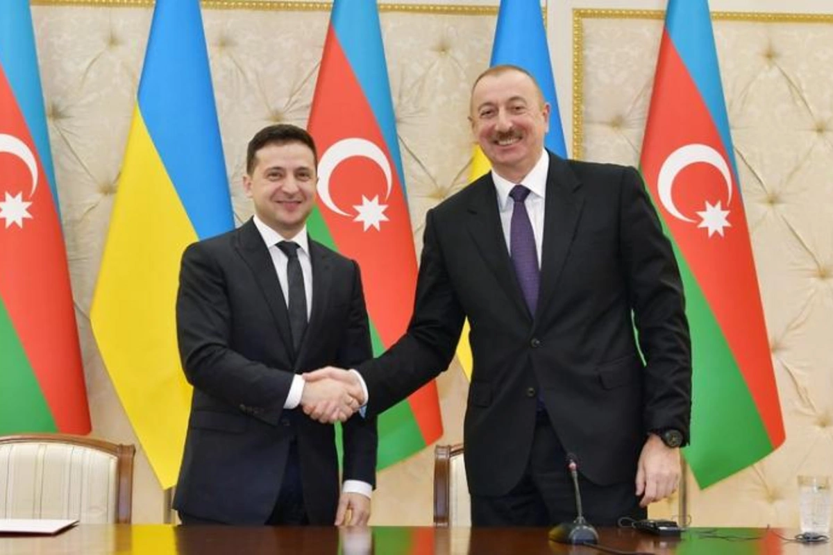 Zelenski İlham Əliyevi Ukraynaya rəsmi səfərə dəvət etdi