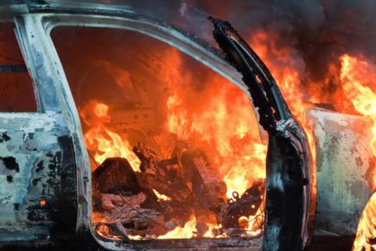 Bakıda Toyota yandı