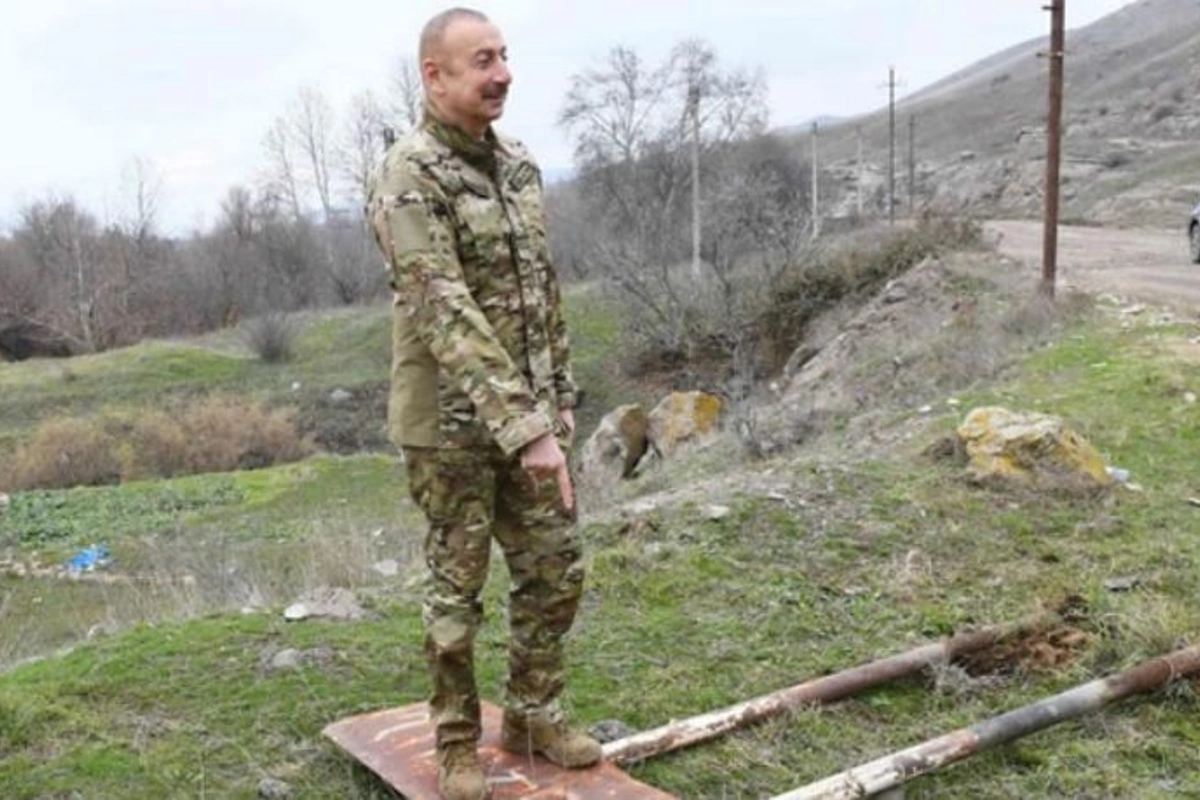 Prezidentin sökdürdüyü lövhə gündəm oldu: Düşmənin canına qorxu saldı — VİDEO