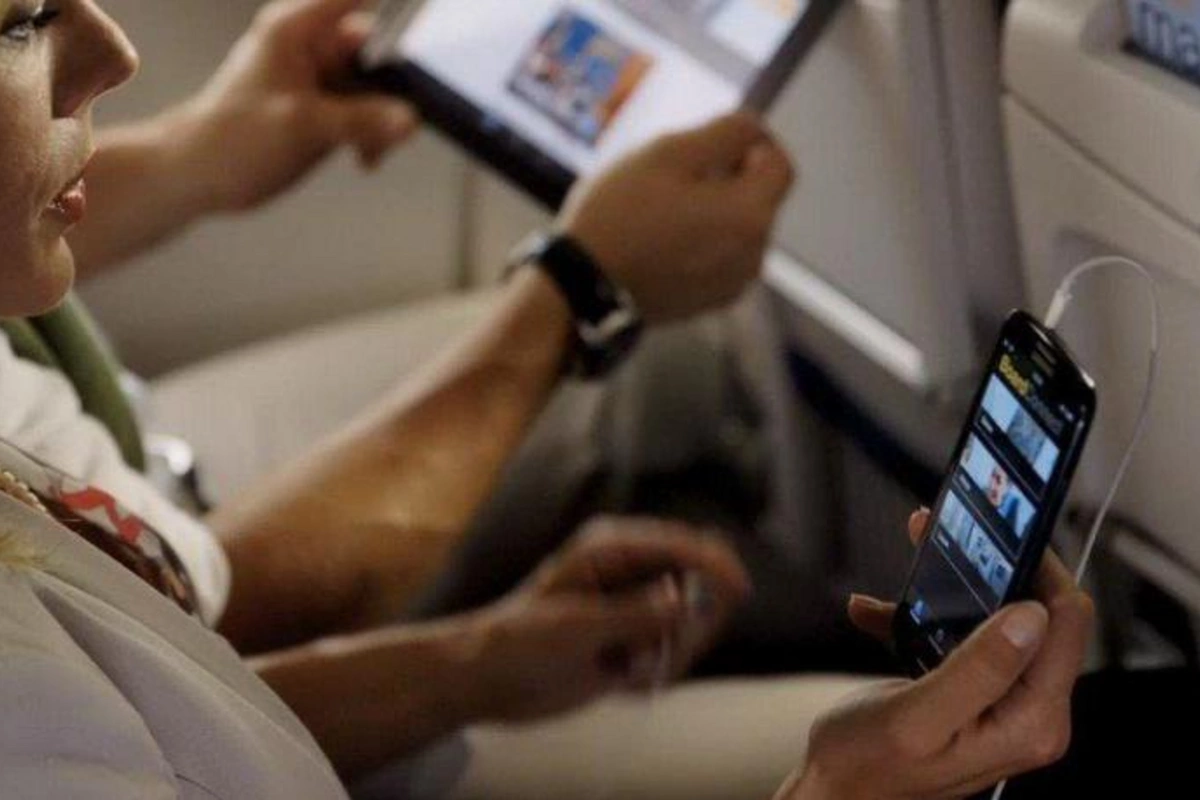 Telefon enerji toplayan zaman ondan istifadə etmək təhlükəlidir