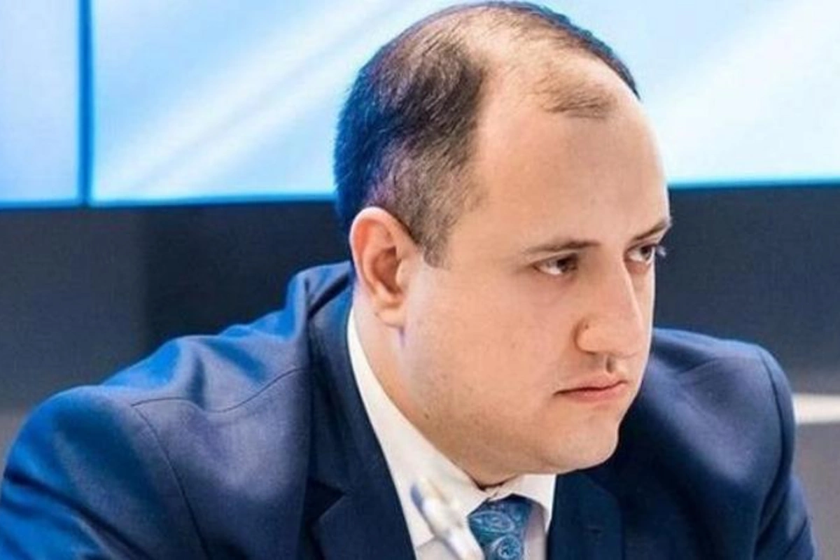 Akopyan: Nikol xain it kimi qorxur