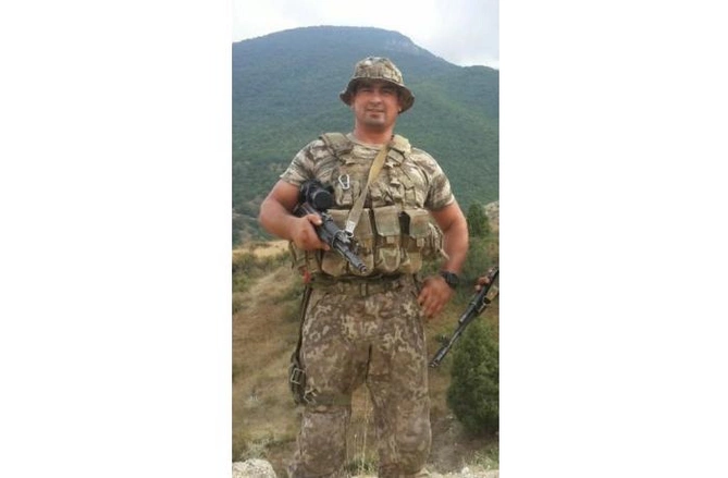 Yüzlərlə ermənini dəqiq atəşlə məhv edən şəhidimiz Əli Quliyev — FOTO