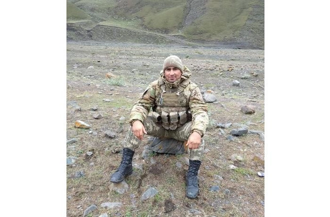 Yüzlərlə ermənini dəqiq atəşlə məhv edən şəhidimiz Əli Quliyev — FOTO
