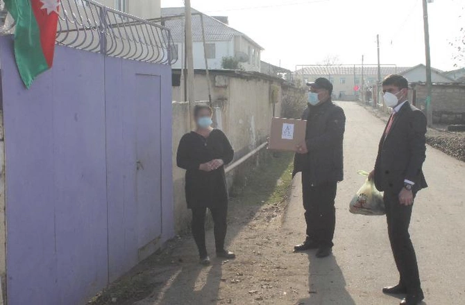 Şəhid və qazilərimizin ailələrinə yardım edildi — FOTOLAR Şəhid və qazilərimizin ailələrinə yardım edildi — FOTOLAR