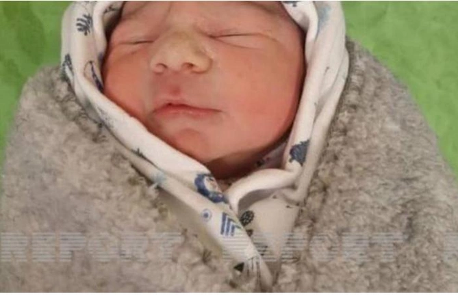 Şəhidin dünyaya gələn övladı doğum evindən evə buraxıldı — FOTO Şəhidin dünyaya gələn övladı doğum evindən evə buraxıldı — FOTO