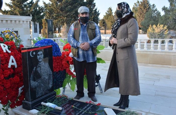 İradə Gülməmmədova şəhid ailələri ilə görüşdü — FOTOLAR İradə Gülməmmədova şəhid ailələri ilə görüşdü — FOTOLAR