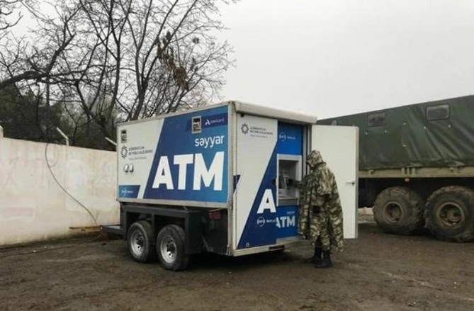 Hadrutda Azərbaycan banklarına aid ilk bankomat quraşdırıldı — FOTO Hadrutda Azərbaycan banklarına aid ilk bankomat quraşdırıldı — FOTO