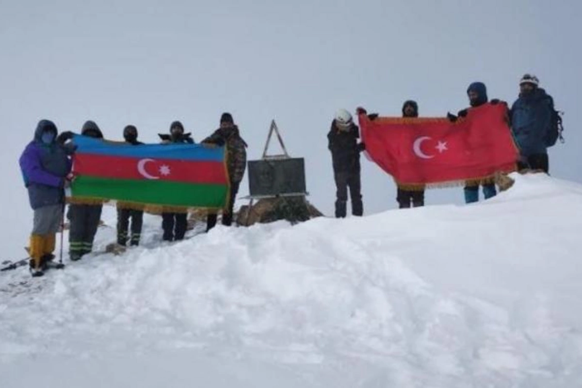 Heydər Əliyev və Atatürkün xatirəsi adlarını daşıyan zirvələrdə anıldı — FOTO