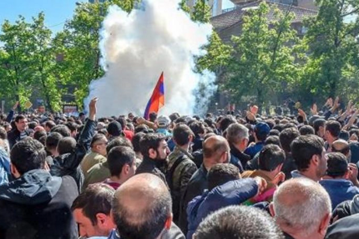 Müxalifətin Paşinyana verdiyi vaxt bitdi — Ermənistanda vətəndaş itaətsizliyi başladı