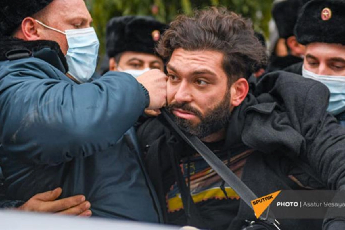 Yerevanda Paşinyanın istefasını tələb edən etirazçılar saxlanıldı — FOTOLAR