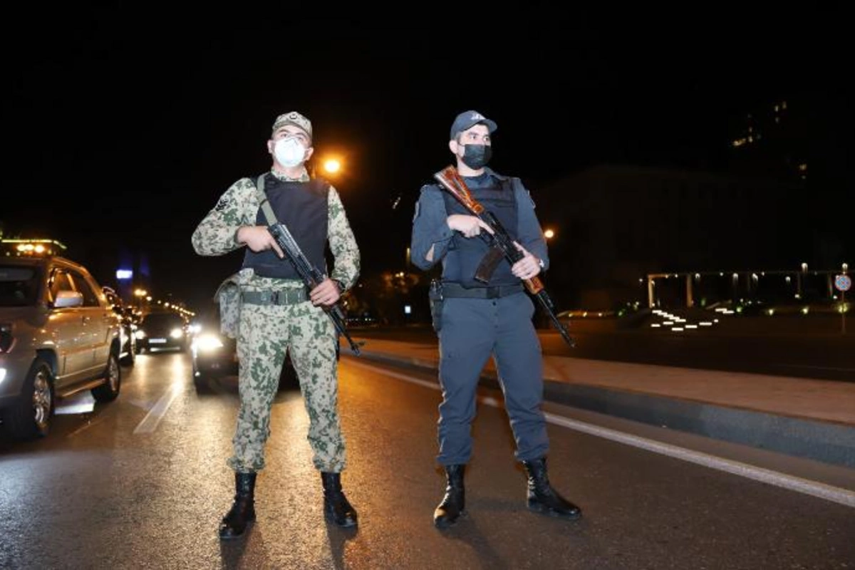 Sumqayıtda komendat saatını pozan 10 nəfər saxlanıldı