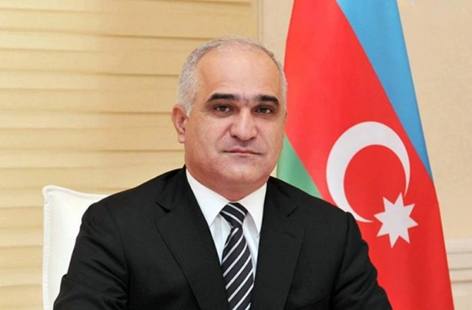 Baş nazirin müavini quru sərhədlərinin nə vaxt açılmasından DANIŞDI Baş nazirin müavini quru sərhədlərinin nə vaxt açılmasından DANIŞDI