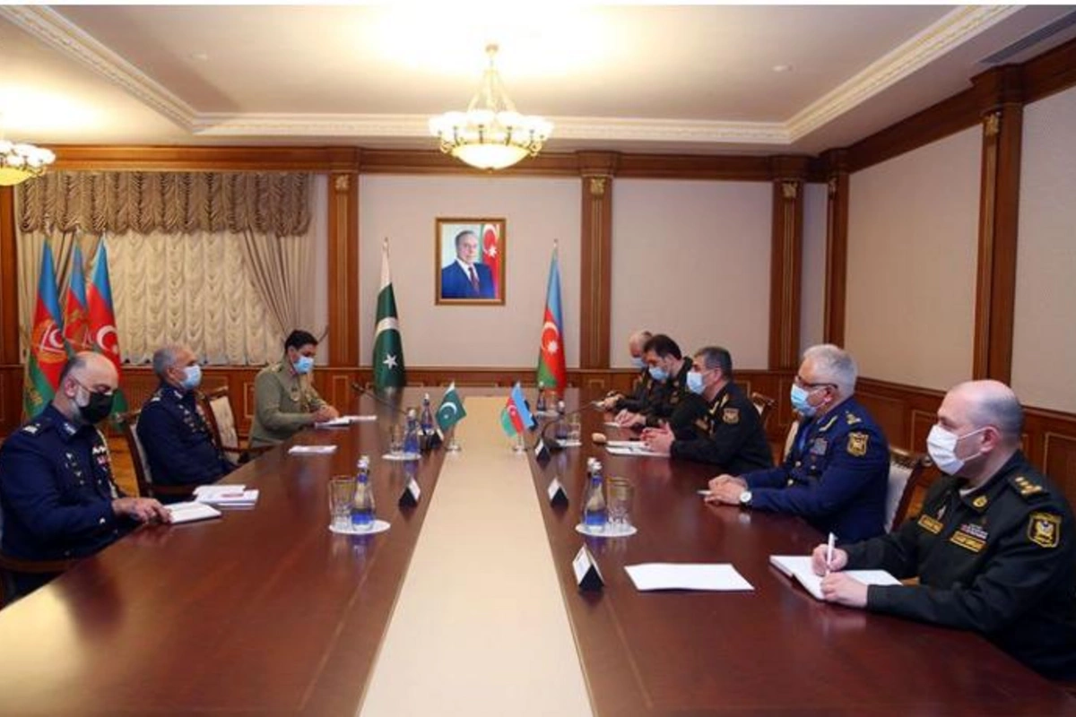 Azərbaycan ilə Pakistan arasında hərbi əlaqələrin genişləndirilməsi məsələləri müzakirə olundu