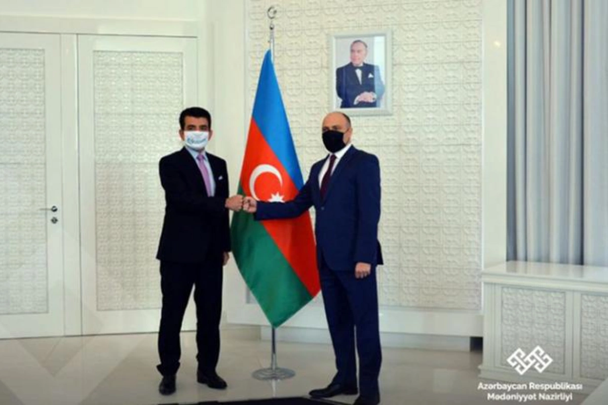 Mədəniyyət naziri ICESCO-nun Baş direktoru ilə görüşdü