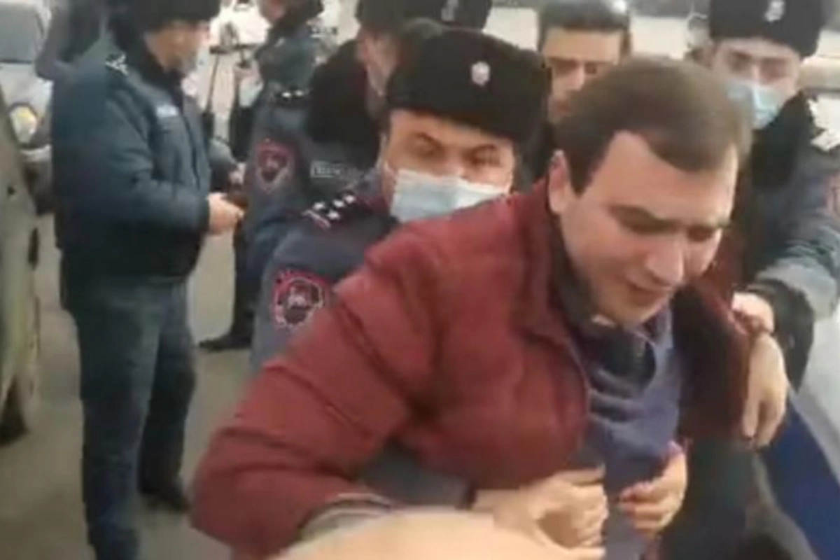 “Nikol xaindir” deyən müxalifət fəalı saxlanıldı