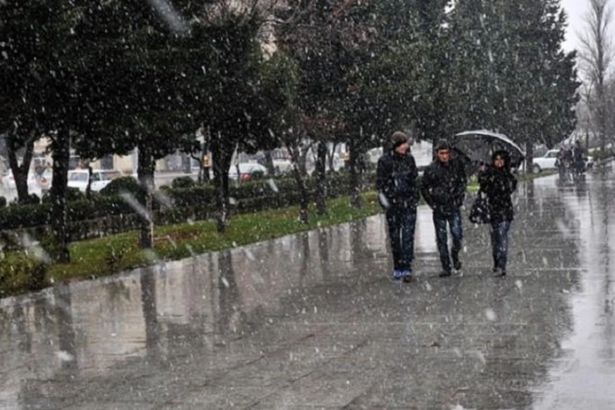 Bölgələrə qar, Bakıya sulu qar yağdı — FAKTİKİ HAVA