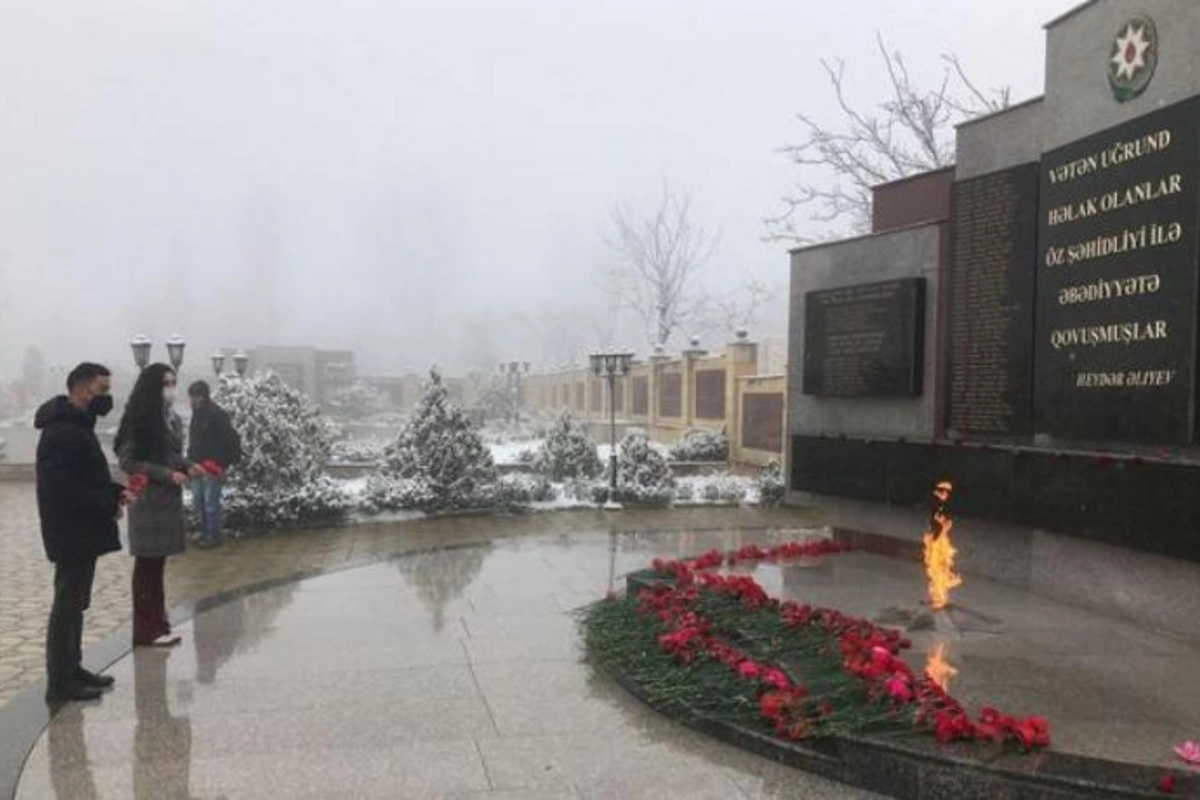Gənclərin İnkişafı və Karyera Mərkəzi 20 Yanvar şəhidlərini yad etdi — FOTO