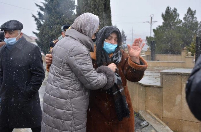 Abşeronda 20 Yanvar şəhidlərinin xatirəsi anıldı — FOTOLAR Abşeronda 20 Yanvar şəhidlərinin xatirəsi anıldı — FOTOLAR