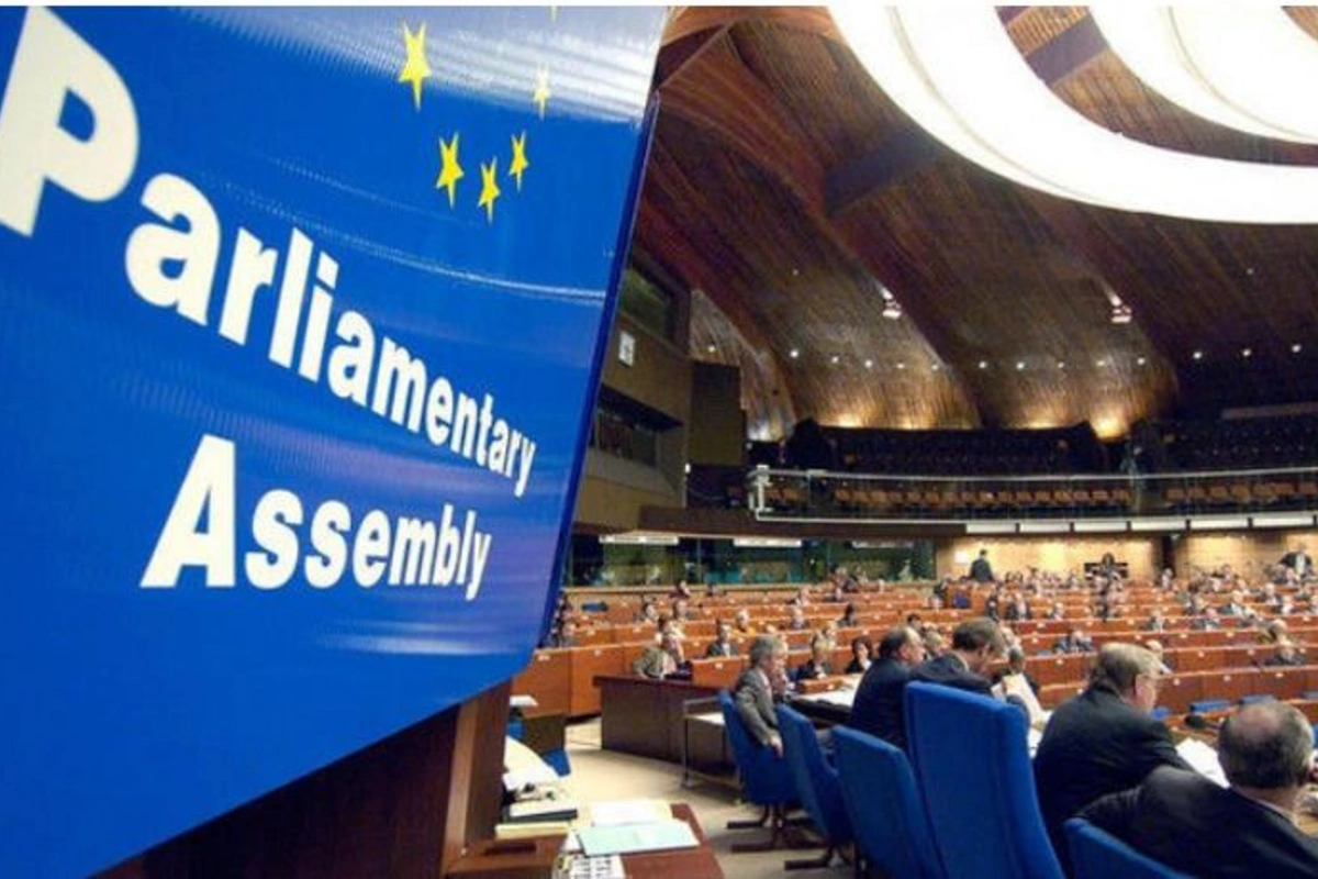 Deputatlar AŞPA-nın payız sessiyasına gedir