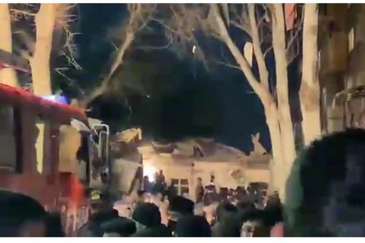 Xırdalanda dağıntılar altından 6 nəfər çıxarıldı — VİDEO