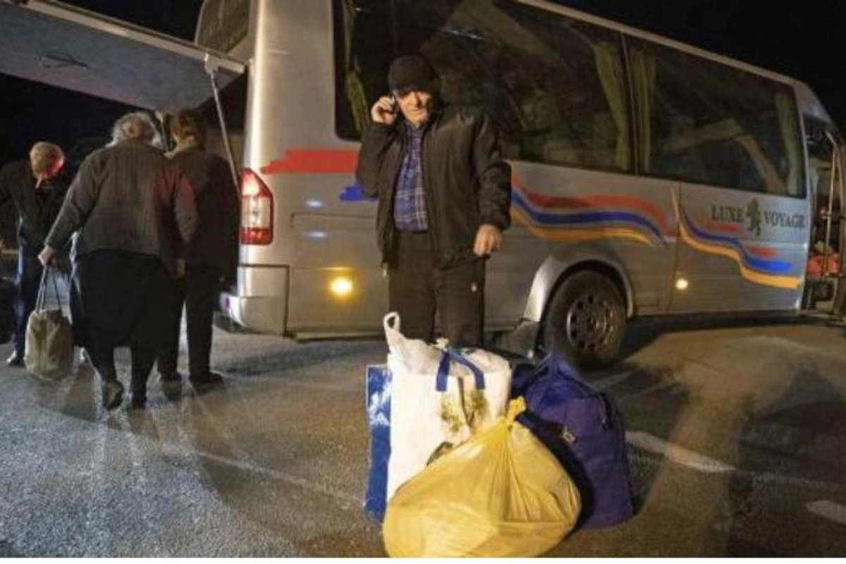 Yaza qədər Qarabağ “status” almasa, Ermənistan və ya Rusiyaya birləşməsə, xaricə gedəcəyik
