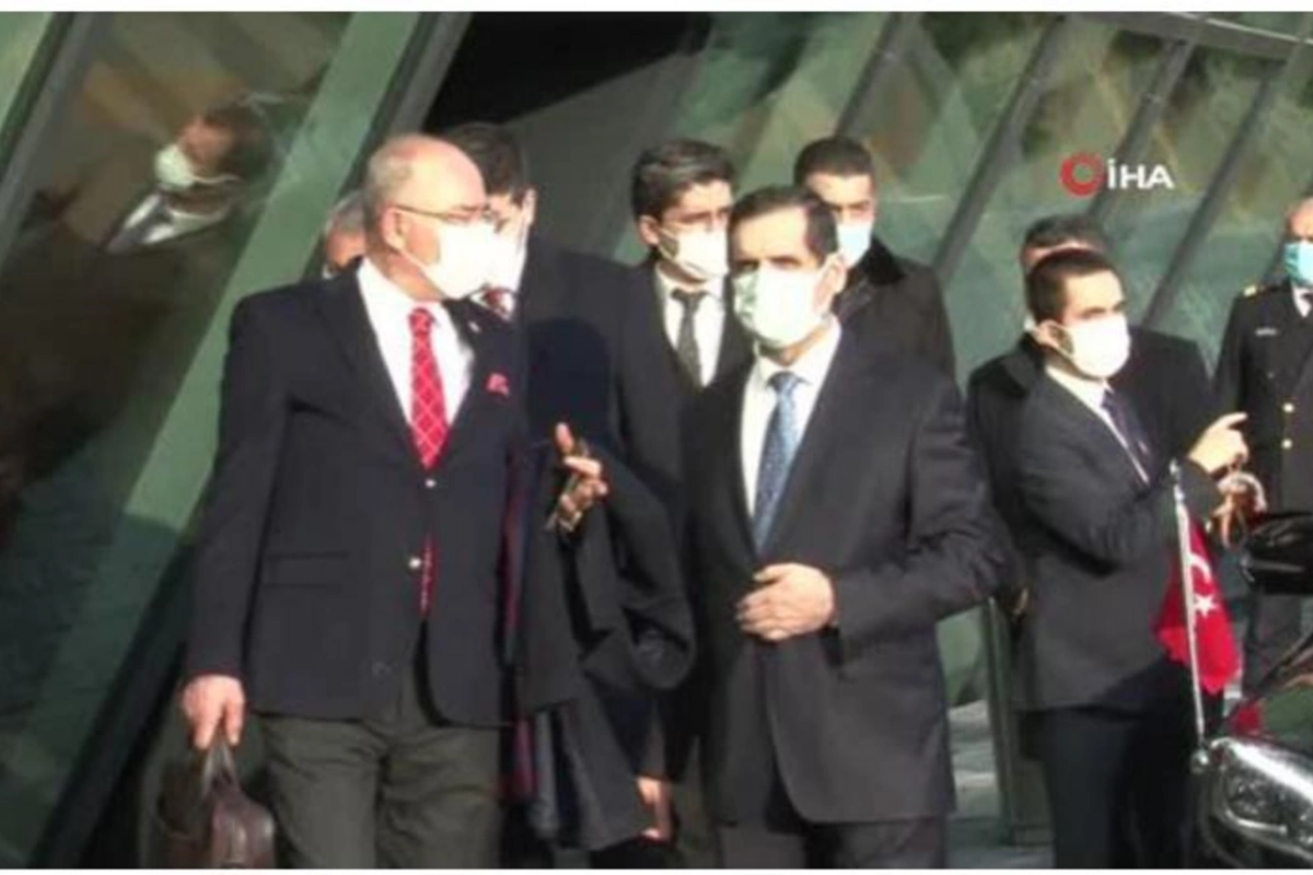 MHP heyəti Şuşada tikiləcək məktəblə bağlı Azərbaycana gəldi — VİDEO