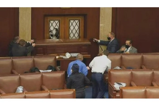 ABŞ-a gələndə terror, Azərbaycana gələndə demokratiya?! — Milli Şura özünü yenə ifşa etdi... ABŞ-a gələndə terror, Azərbaycana gələndə demokratiya?! — Milli Şura özünü yenə ifşa etdi...